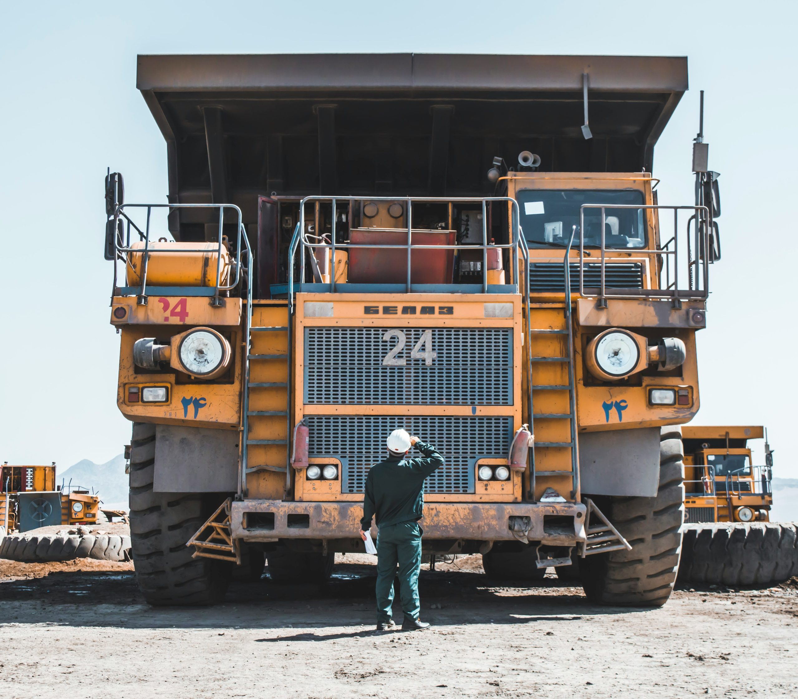 services-04 omid roshan lhi9na4u7hg unsplash